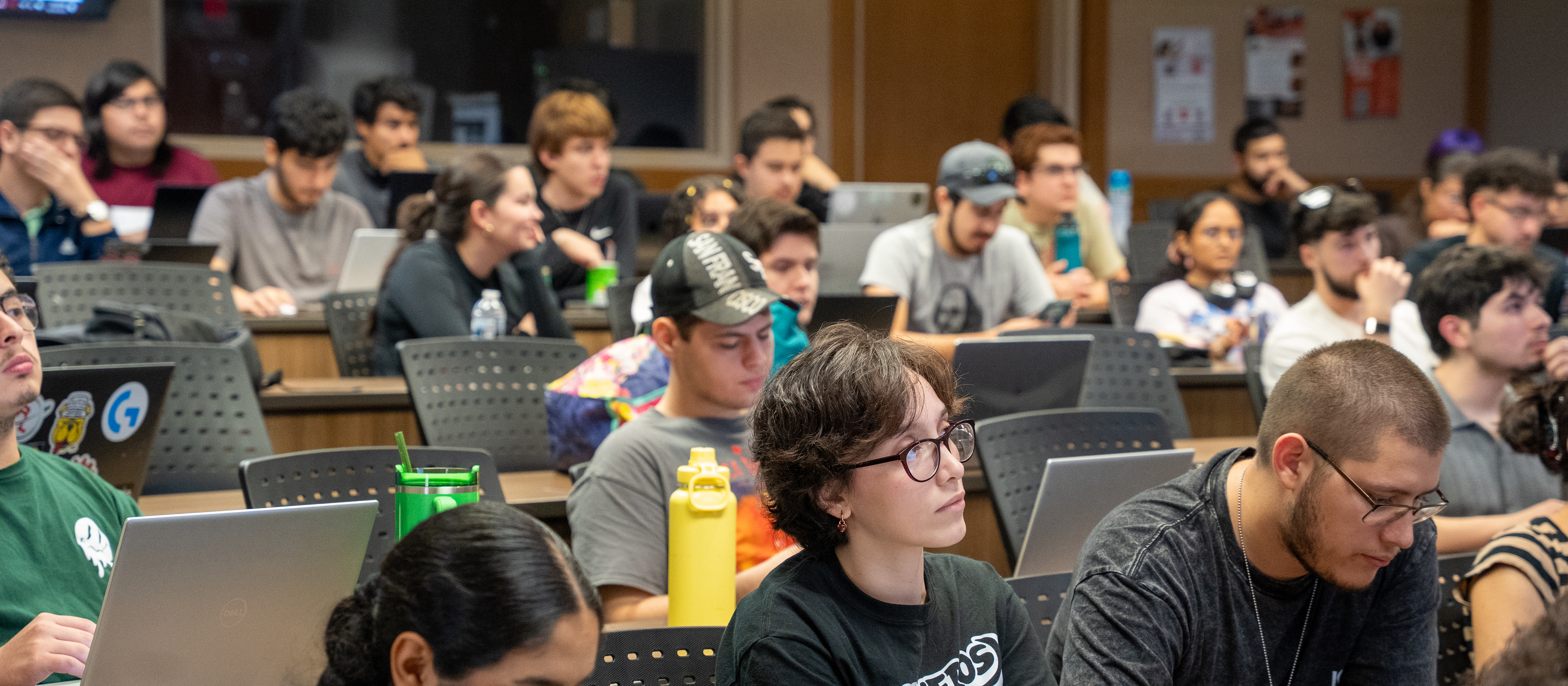 Picture of a Lecture Hall with students